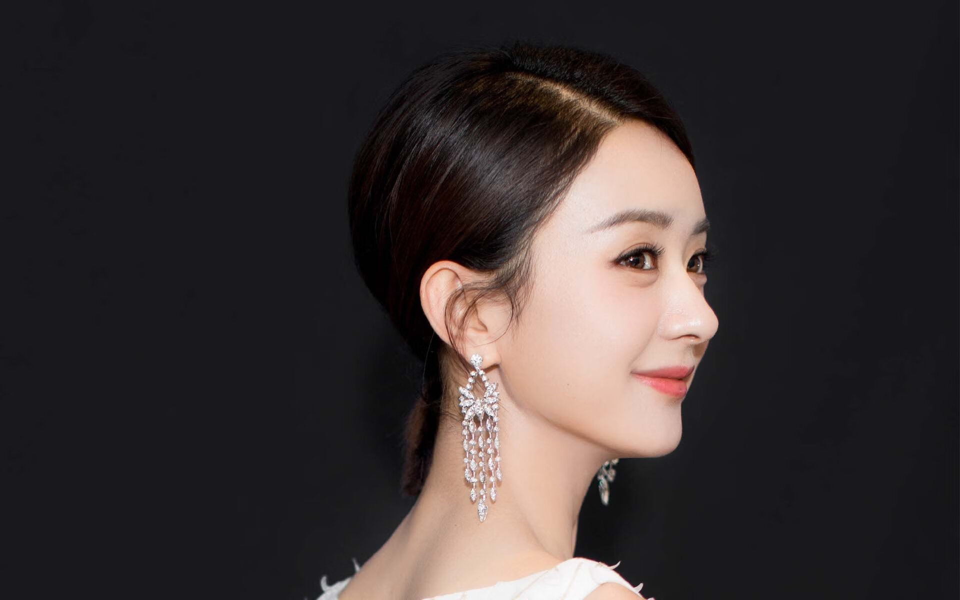 拜仁慢热最终复苏，成功逆转对手，拜仁fanshop